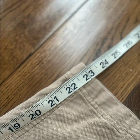 Athleta Farallon Cargo Crop in Beige Size 4 - Picture 7 of 7